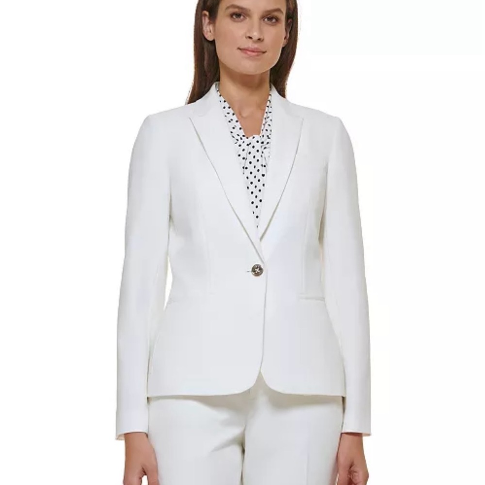 Women's Tommy Hilfiger Ivory Blazer Size 0